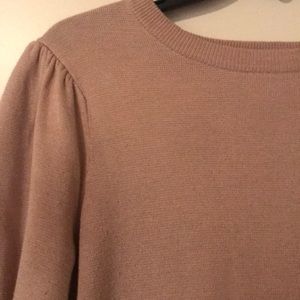Fine knit, elbow sleeve sweater